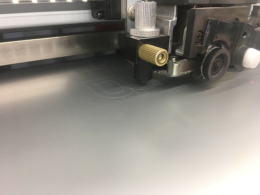 Плоттерная резка пленки Oracal