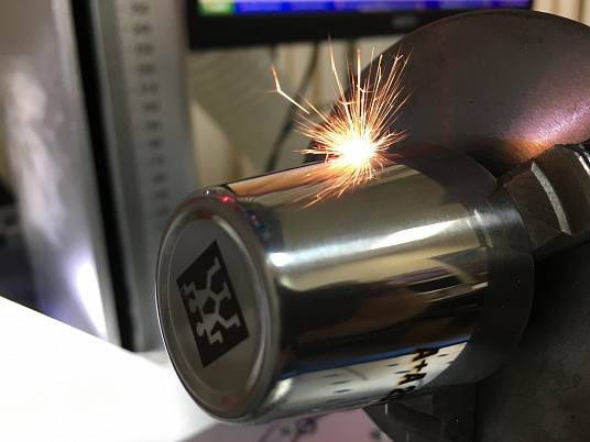 Гравировка на радиусных изделиях