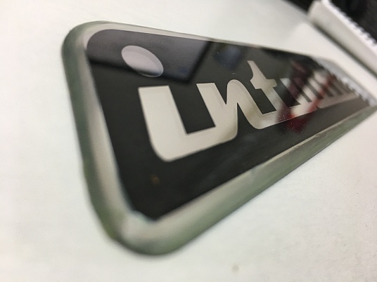 Изготовление шильдов